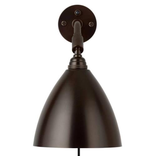 GUBI Bestlite BL7 vegglampe, svart/messing