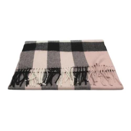 Pre-owned Cashmere scarves