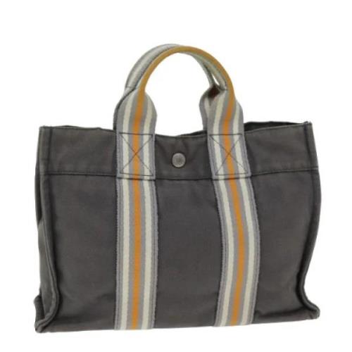 Pre-owned Canvas handbags