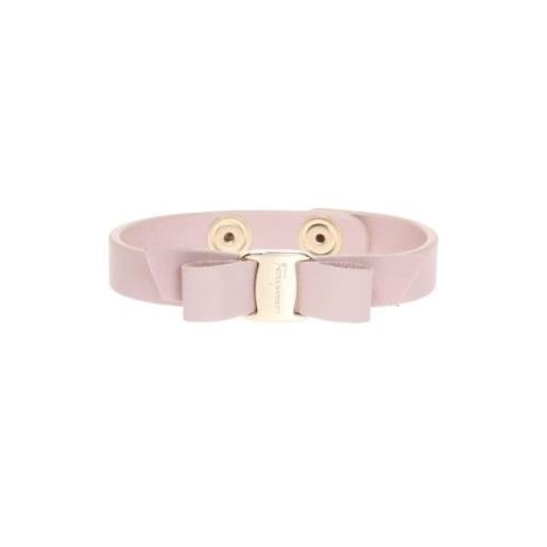 Bracelet with bow