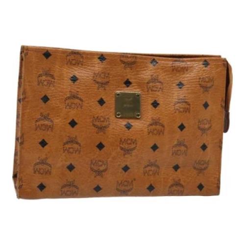 Pre-owned Leather clutches