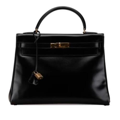 Pre-owned Leather handbags