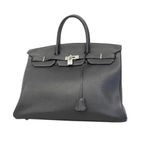 Pre-owned Leather handbags