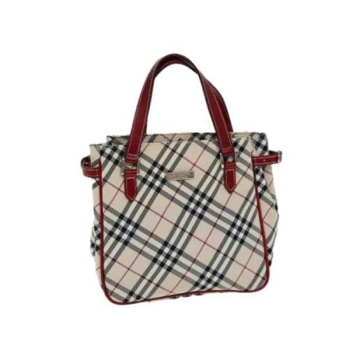 Pre-owned Nylon handbags