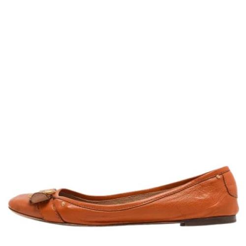 Pre-owned Leather flats