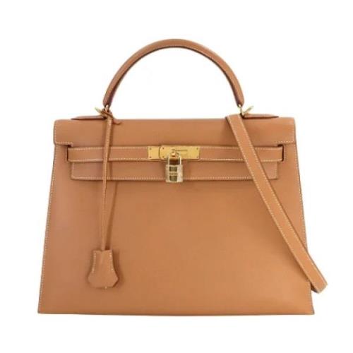 Pre-owned Leather handbags