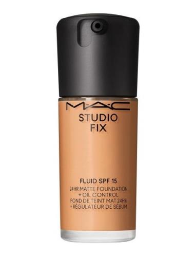 Studio Fix Fluid Broad Spectrum Foundation Spf 15 Foundation Sminke MA...