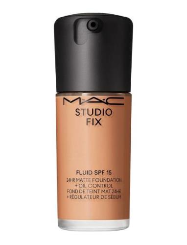 Studio Fix Fluid Broad Spectrum Foundation Spf 15 Foundation Sminke MA...