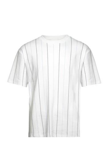 Aop Over D Logo Tee S/S Tops T-shirts Short-sleeved White Lindbergh